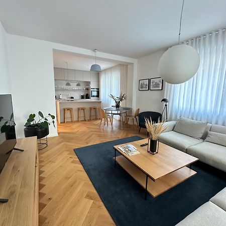 Bratislava Oldtown Apartment 130M2 ,60M2 Terrace And 2 Bathrooms Exterior photo